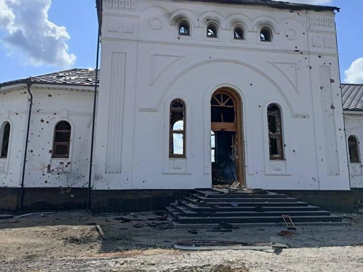    Горнальский Свято-Николаевский Белогорский мужской монастырь в Курской области после обстрела ВСУ© Фото : соцсети