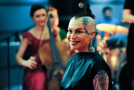    Наргиз Закирова