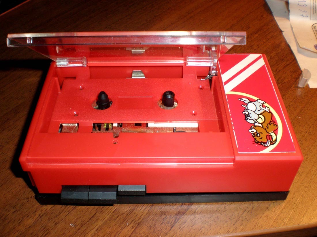 Плеер звёздный в красном корпусе 