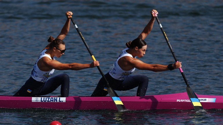    Людмила Лузан и Анастасия Рыбачок. Reuters