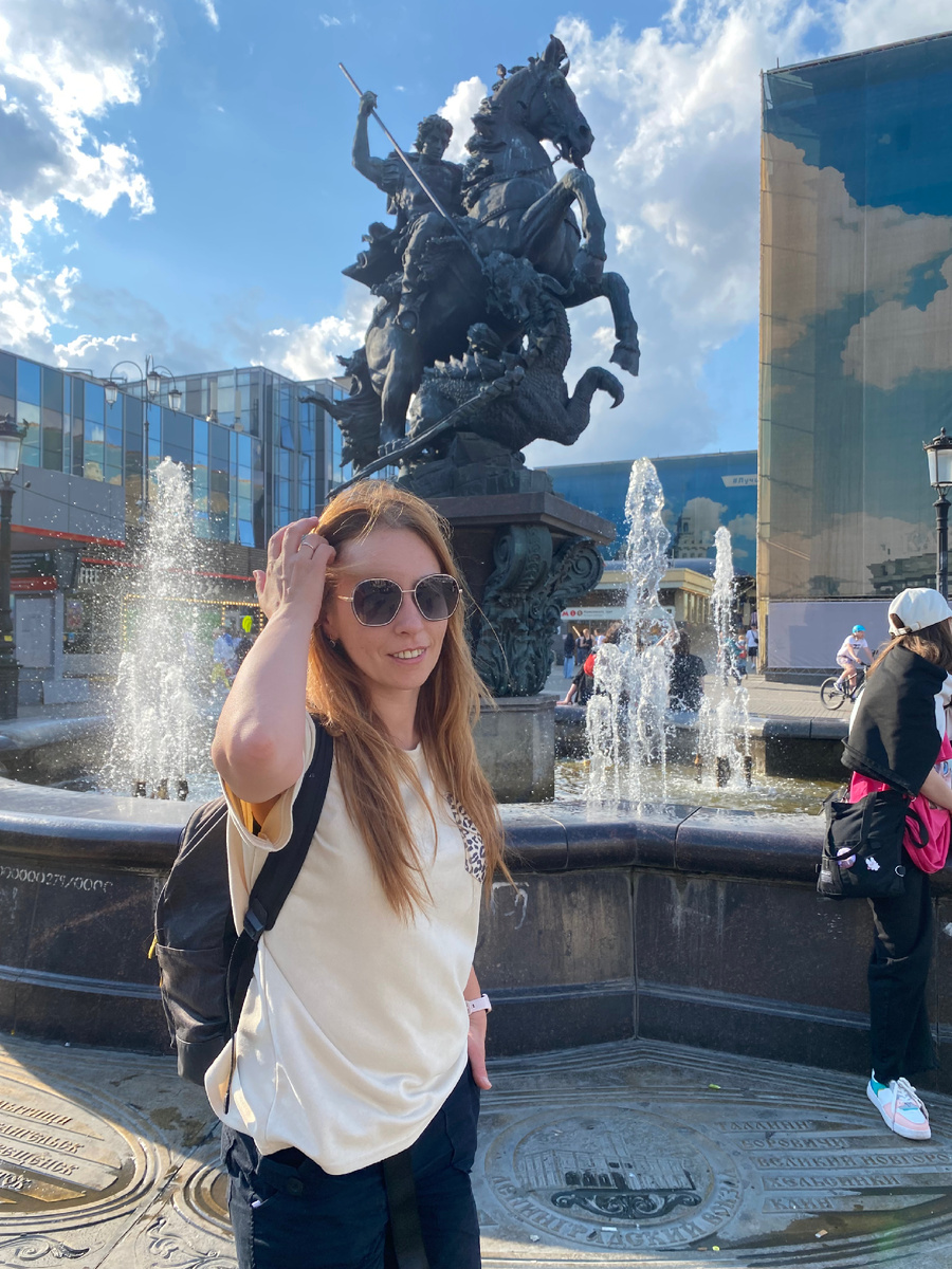 Памятник Георгию победоносцу на привокзальной площади