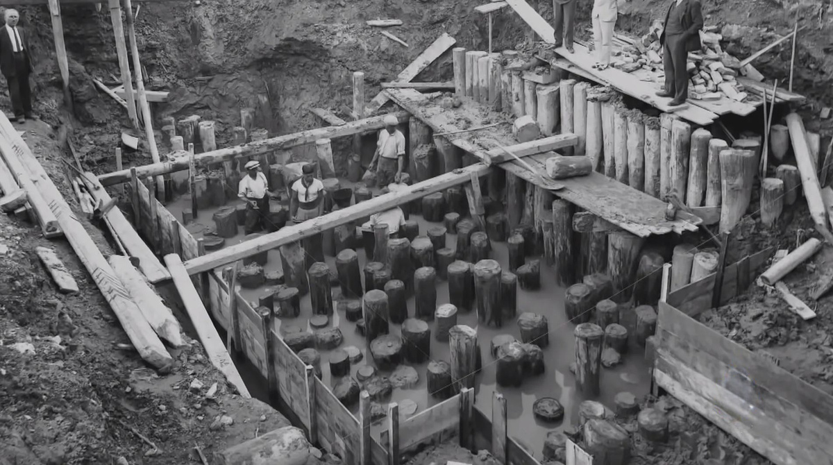 Сваи Венеции из лиственницы