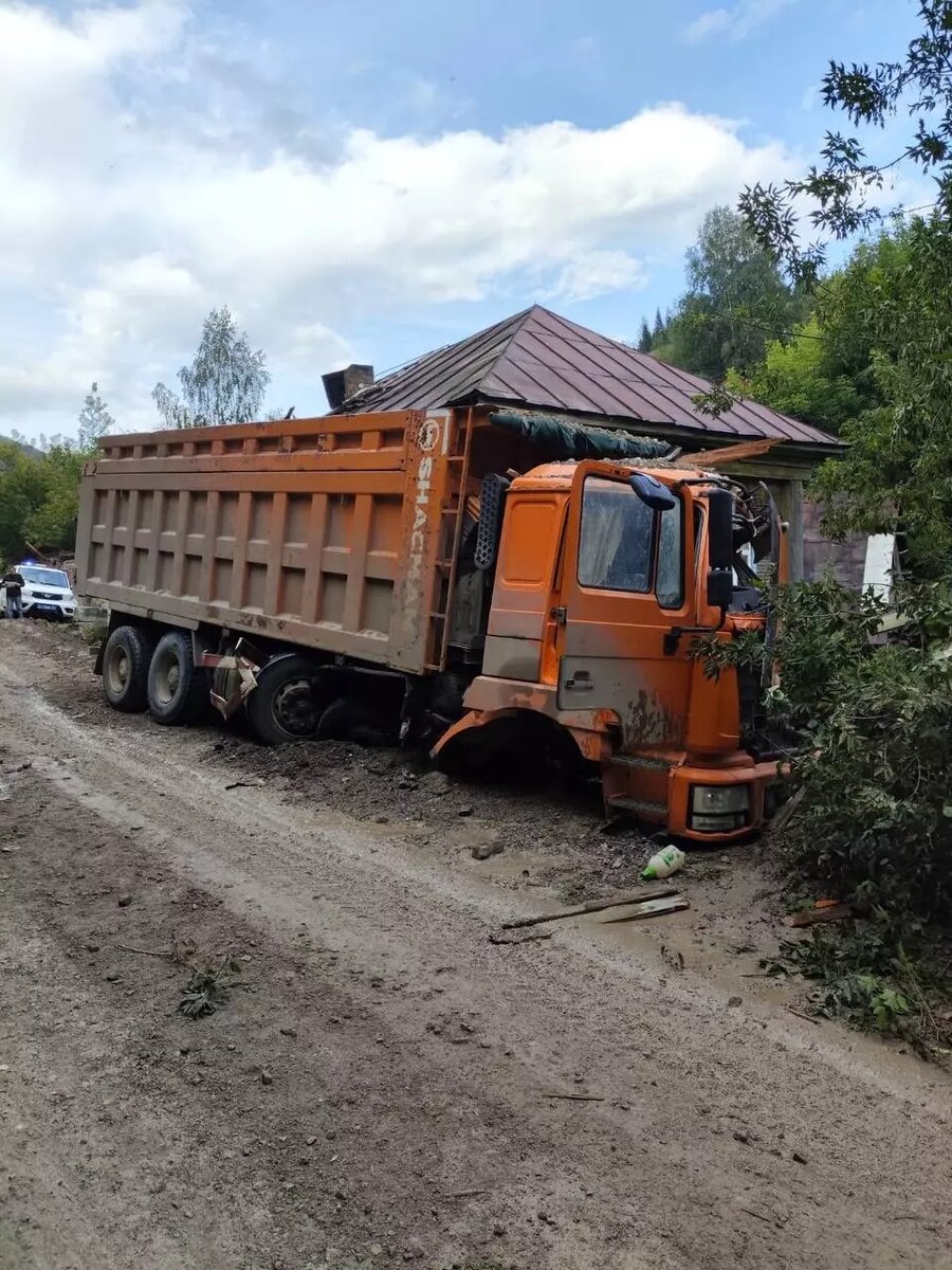     Источник: t.me/ugibdd74
