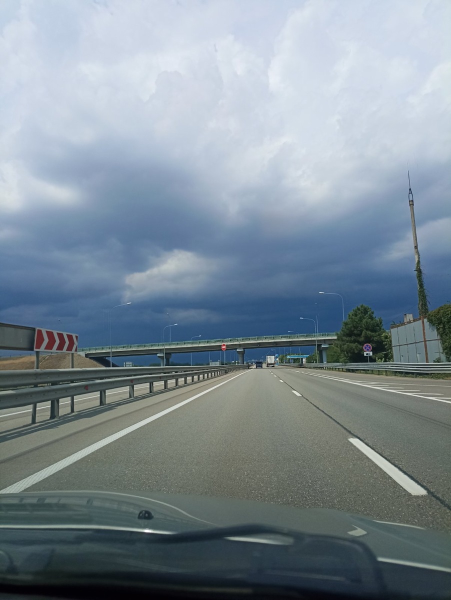 Уууух! Страаашно!