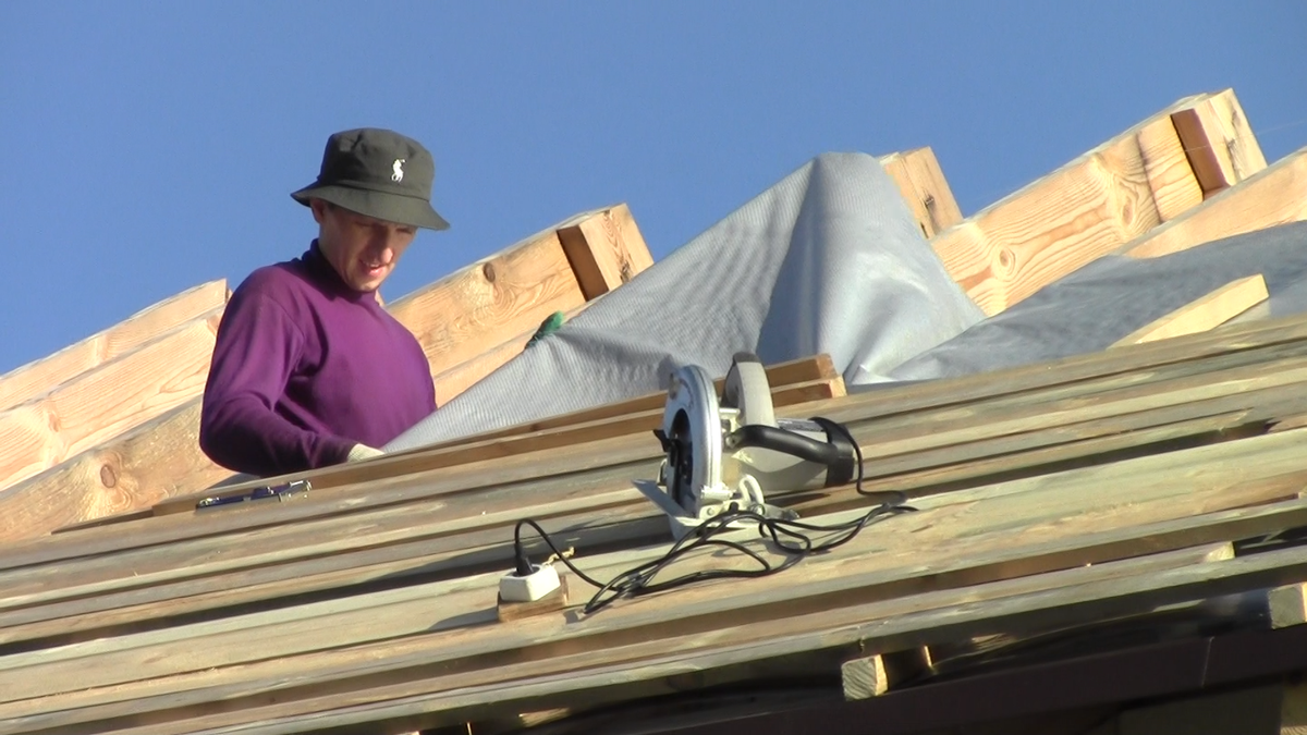 Знать золотую середину может только опытный человек. К сожалению опыт обходится дорого.