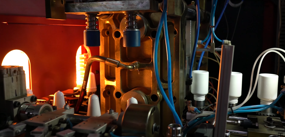 Процесс экструзионно-выдувного формования