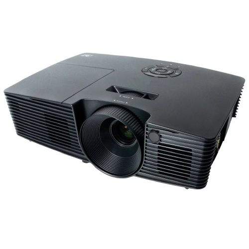 Если новый проектор не видит HDMI, необходимо провести настройку оборудования – загрузить и установить необходимые драйвера и программное обеспечение. В том случае, если ранее работающий проектор не видит HDMI, причина заключается в неисправности, для диагностики и устранения которой нужно обратиться за помощью к профессионалам. Самостоятельно можно проверить только подключение устройства в сеть и плотность закрытия задней крышки. 