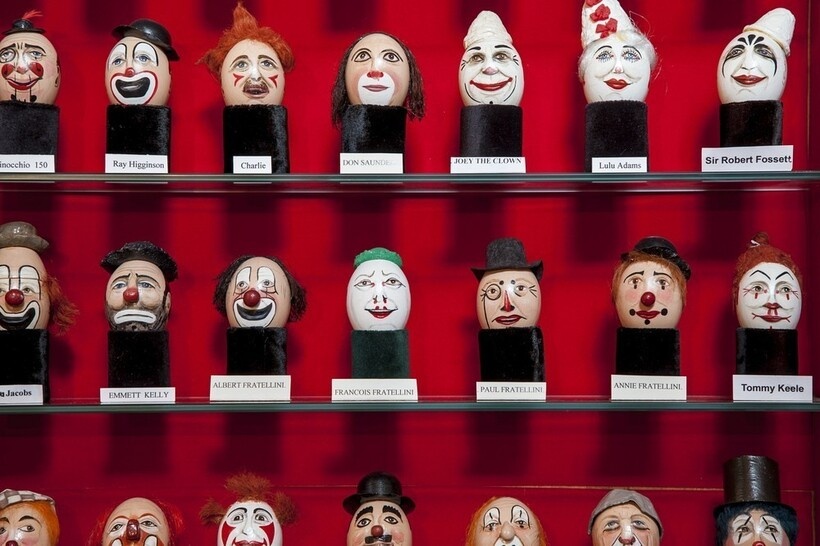 В Музее клоунов (Clowns Gallery-Museum, Лондон). Фото: Rob Greig, https://travelask.ru