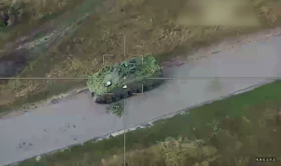    Уничтожение бронетехники ВСУ в приграничном районе Курской области / Источник: © Пресс-служба Минобороны РФ/РИА Новости