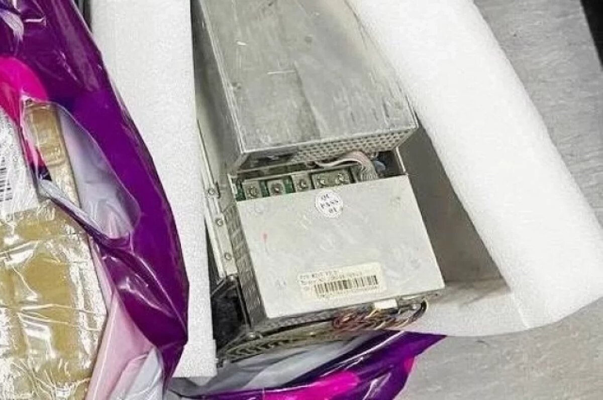    На границе Сочи с Абхазией у водителя изъяли оборудование для майнинга