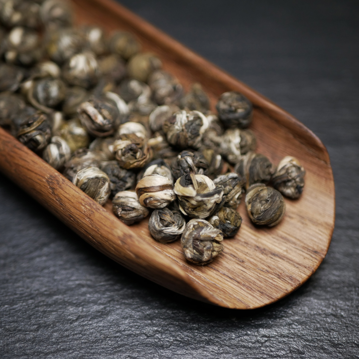 Чай Хуа Лун Чжу в чахэ