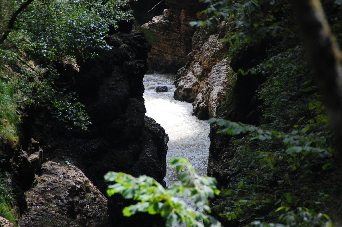 Гуамское ущелье