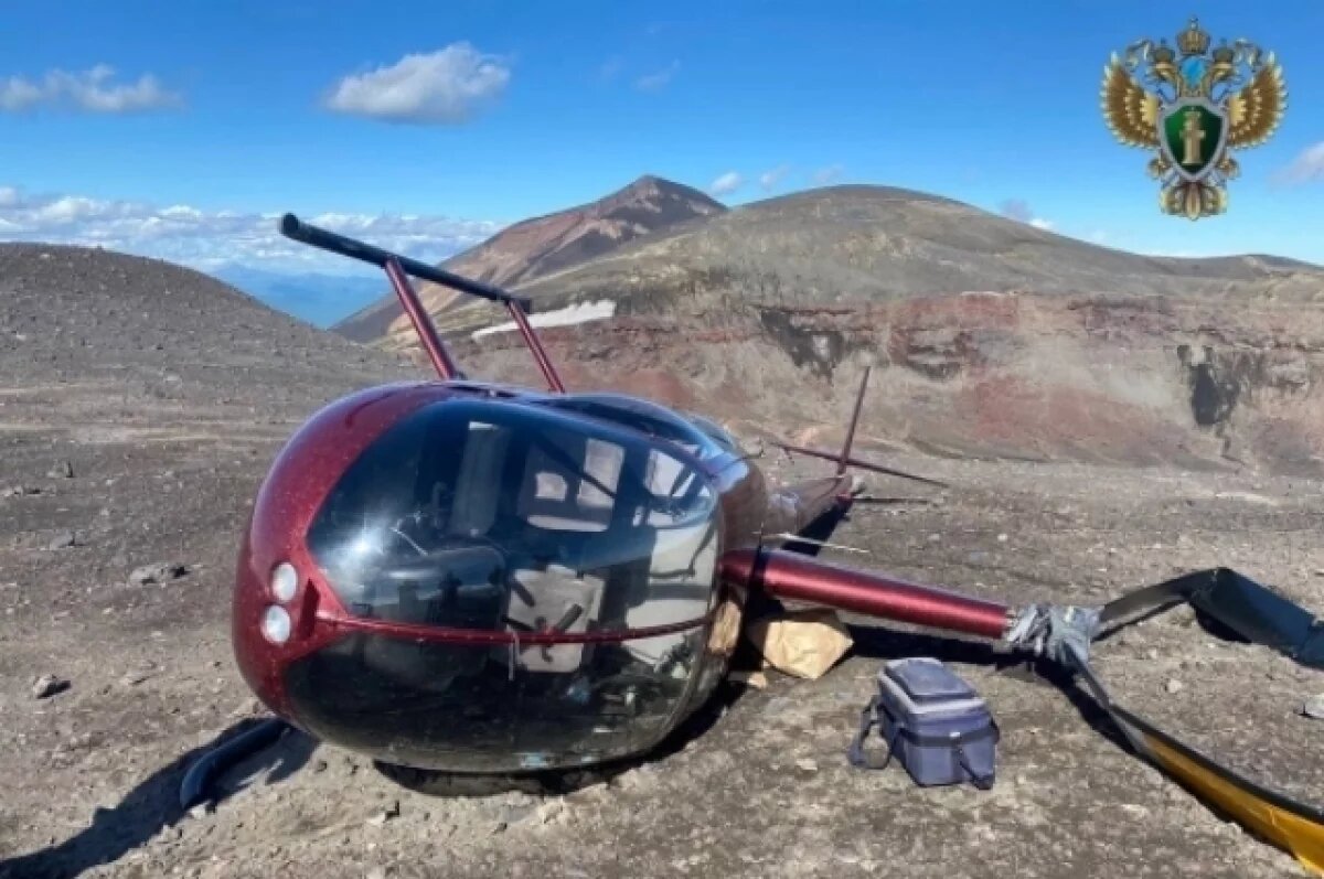    Росавиация расследует инцидент с лежащим на боку вертолетом на Камчатке