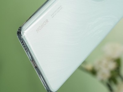    Honor 300 Pro с необычным дизайном камеры показали на рендере