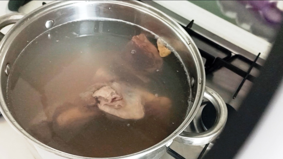 Свинина на кости, курица, утка