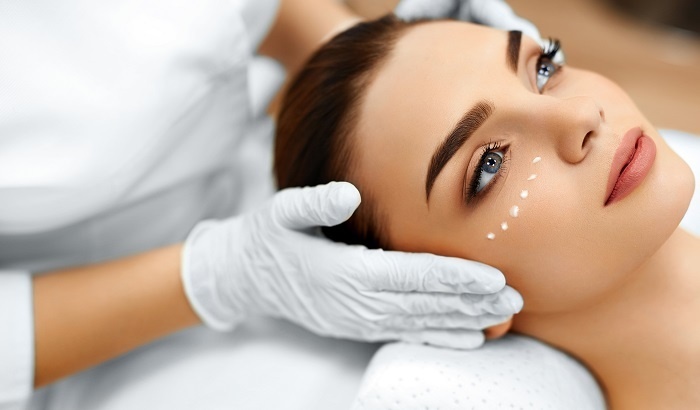    «Серые косметологи» уродуют россиянок фальшивками