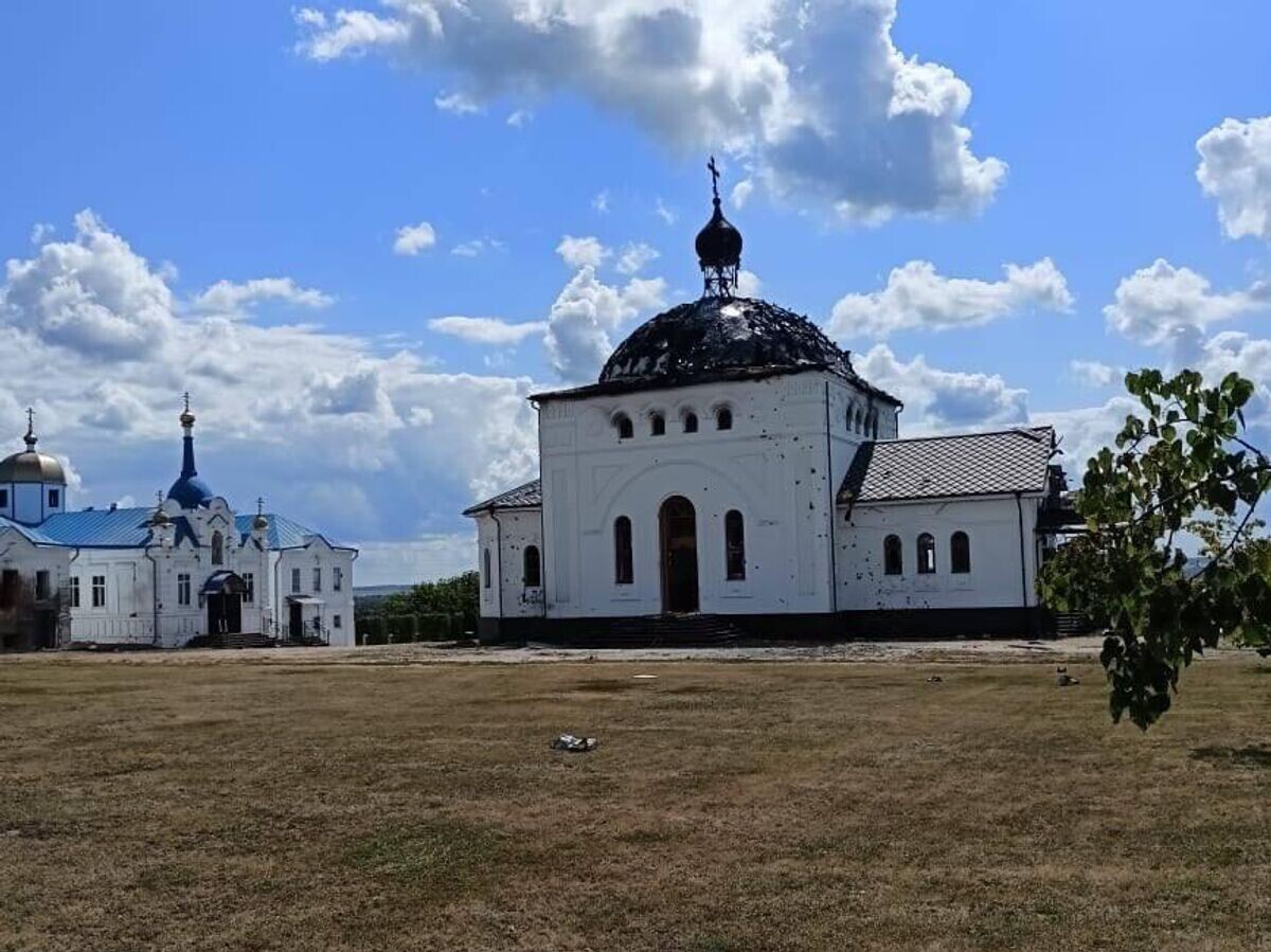    Горнальский Свято-Николаевский Белогорский мужской монастырь в Курской области после обстрела ВСУ© Фото : соцсети