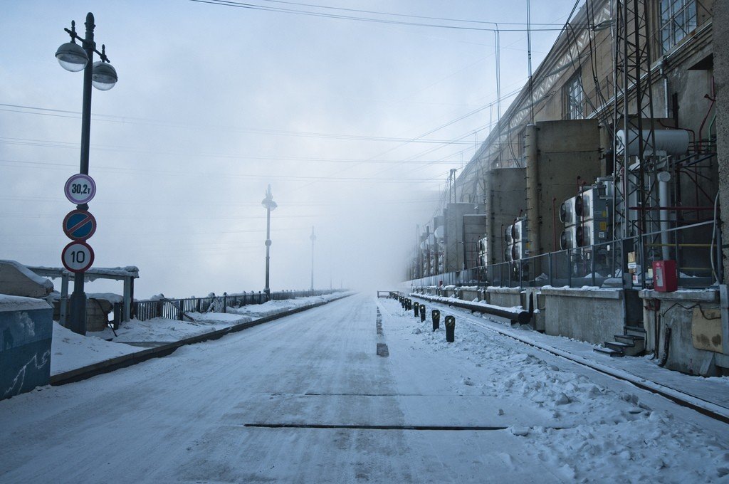 История, архитектура, высочайший уровень медицины, бытовые удобства , высокое качество продуктов питания, список достоинств можно перечислять невероятно долго. Но с высоты прожитых лет я помню его примерно так. Что поделать , всегда тянуло в теплые края