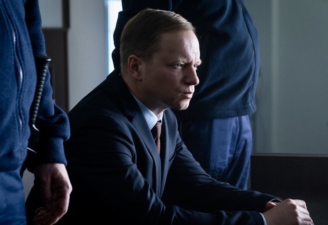 Преступление. Польша. Режиссёры: Мацей Бохняк, Славомир Фабицки, Анна Казеяк. В главных ролях: Мацей Штур, Бартош Гельнер, Анна Ильчук, Александра Поплавска, Мирослав Зброевич, Петр Троян.