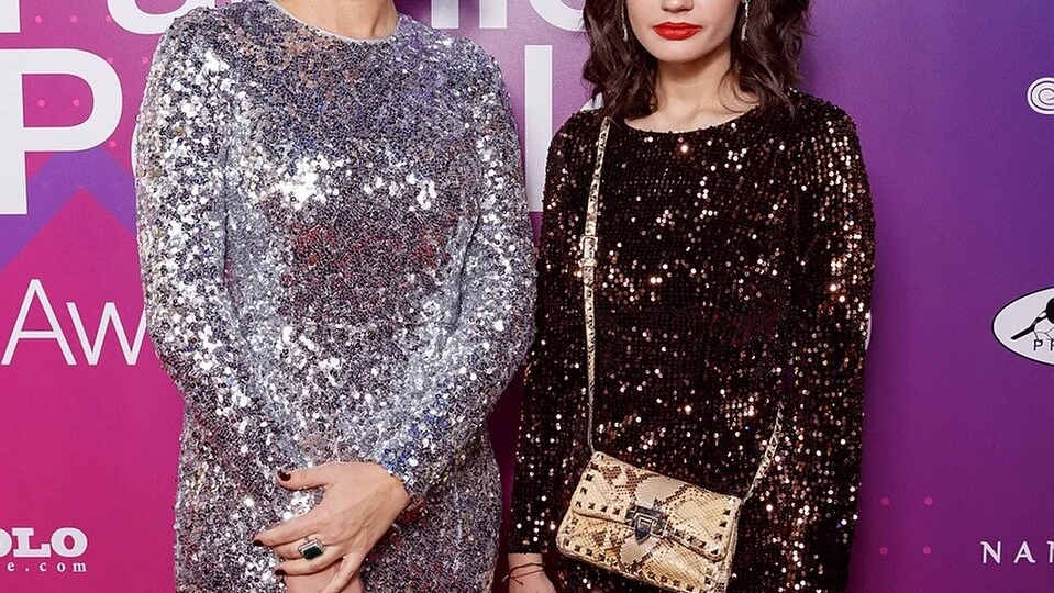 Как выглядят повзрослевшие дочери звездных мам