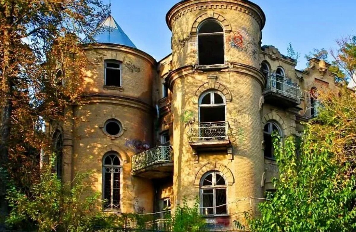 Дом лизы пятигорск. Дом лизы пятигорск. Дом лизы пятигорск. Дом лизы пятигорск. Квест дитя тьмы пятигорск.