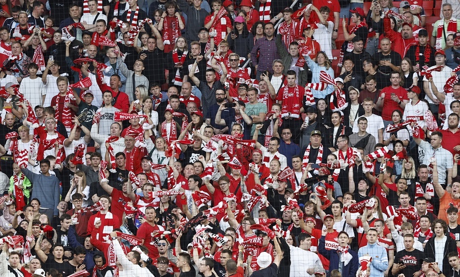    КДК РФС оштрафовал «Спартак» за оскорбительную кричалку болельщиков в адрес «Зенита». Фото: Global Look Press