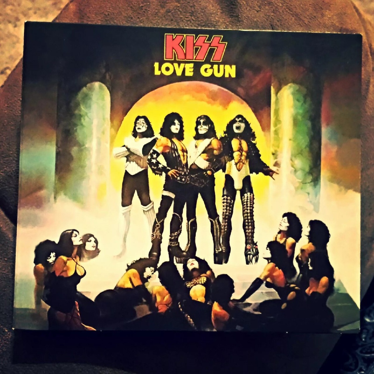 KISS. Love Gun. 1977