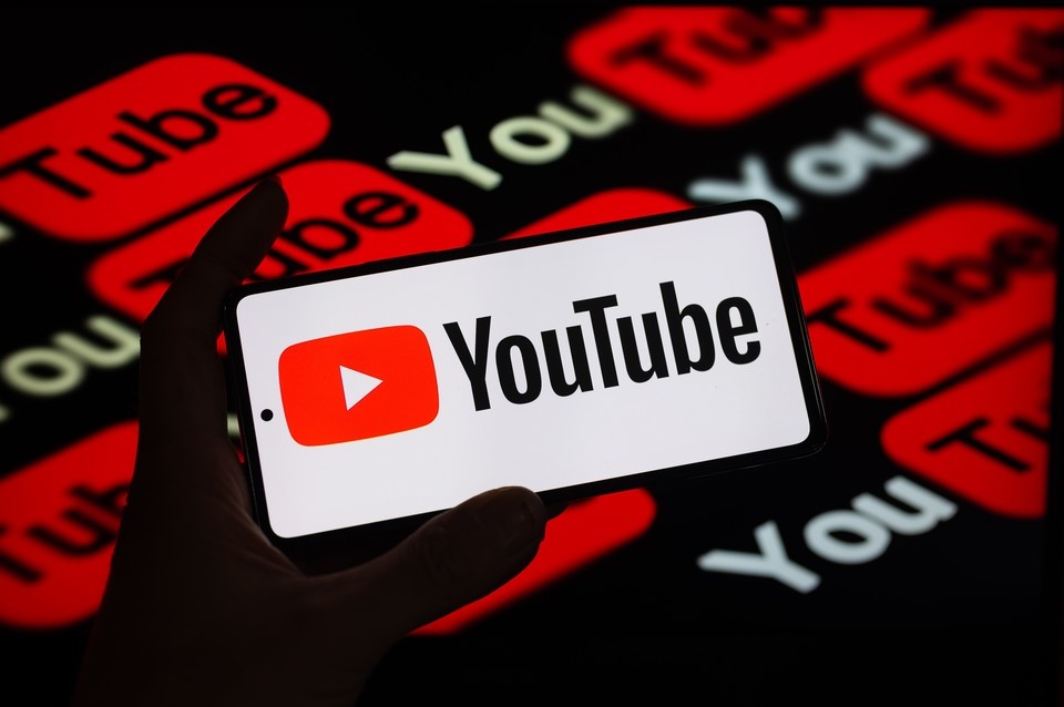    Сервис YouTube больше не работает в России. Shutterstock