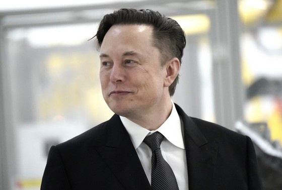    Илон Маск