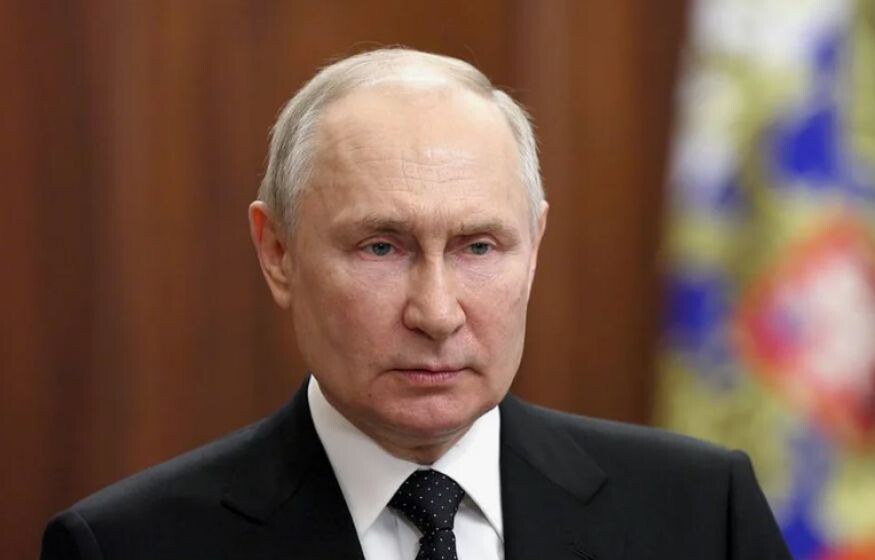    Путин подписал скандальный закон
