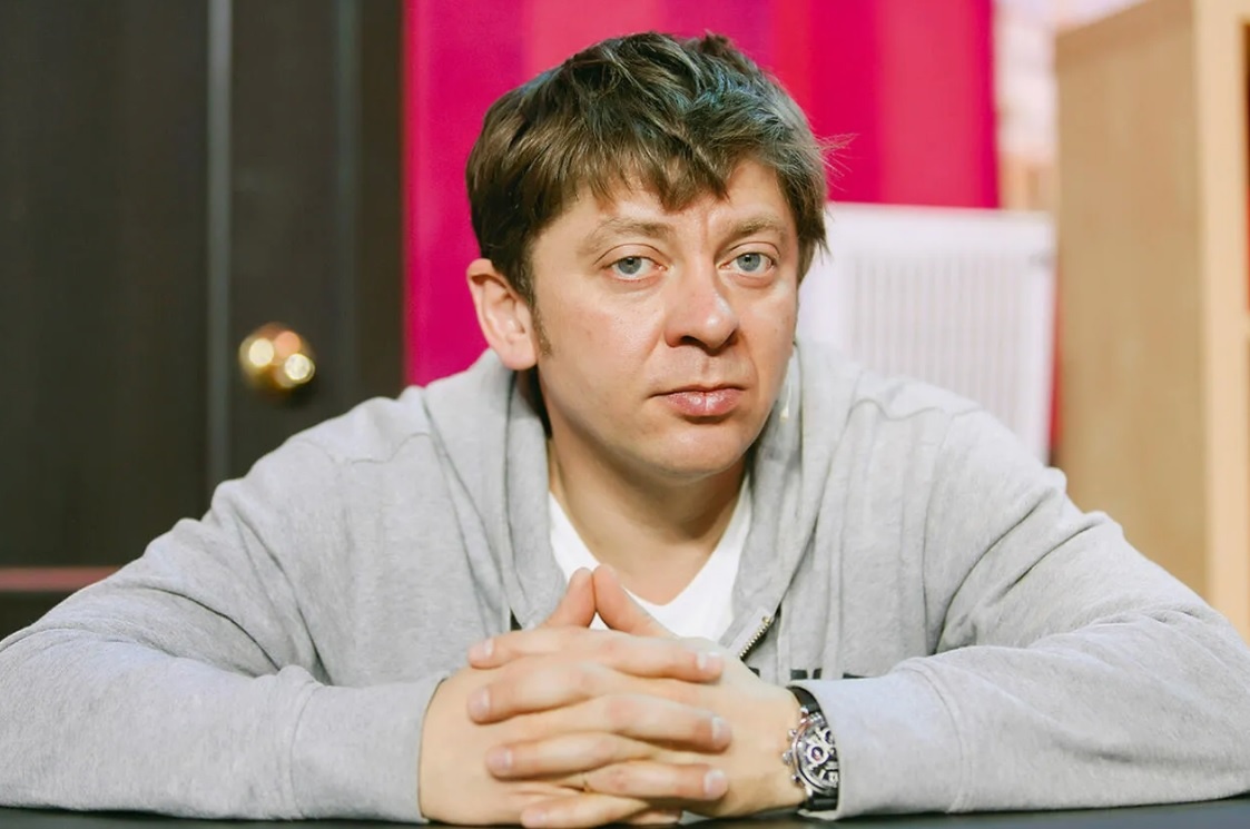 Старшей - 26, младшей - 5: Дмитрий Брекоткин о втором браке и позднем отцовстве 