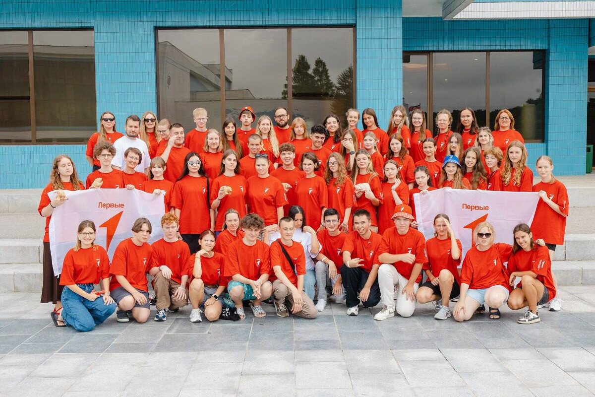  📷    Арина Камчатная из Оренбурга посетила детский лагерь «Сондовон» в Северной Корее Белов Михаил Александрович