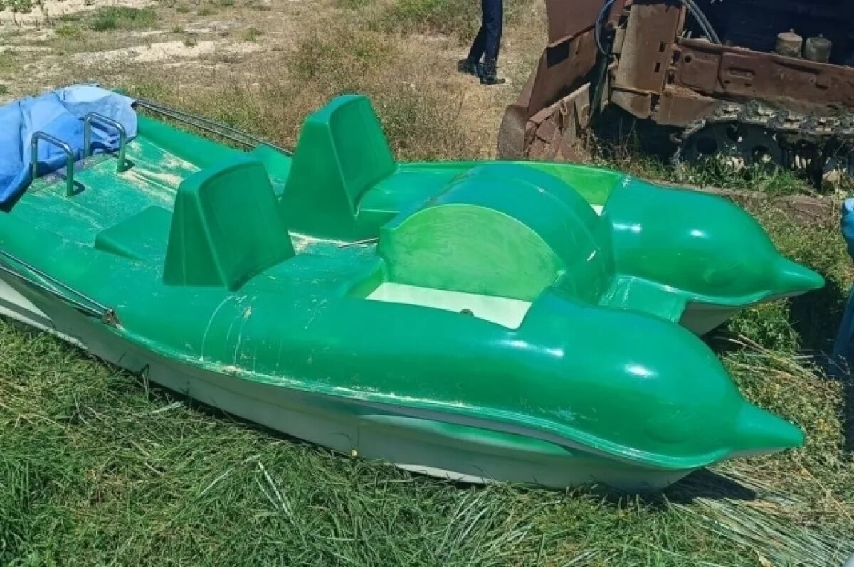    Следователи устроили проверку после крушения катамарана на Кубани