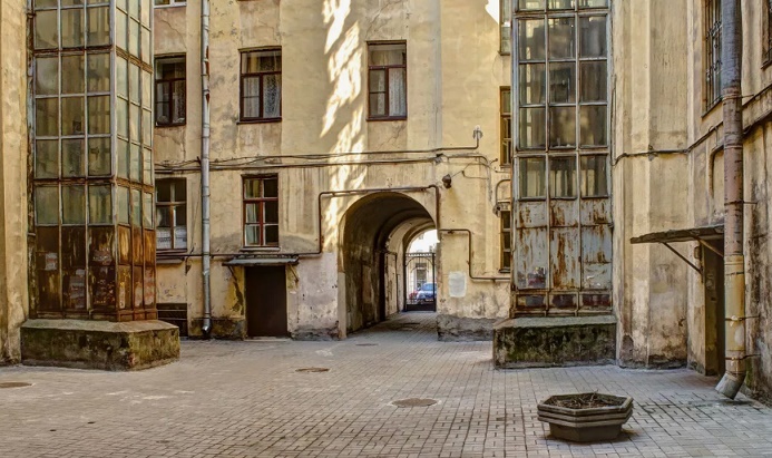 "Питер глазами москвича". Проходные дворы Петербурга