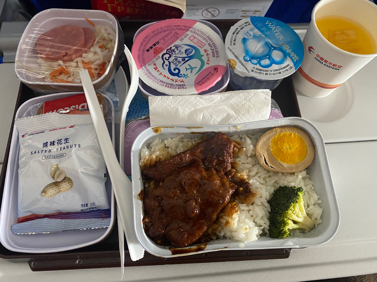 Вариант бортового питания на рейсе Шанхай-Москва