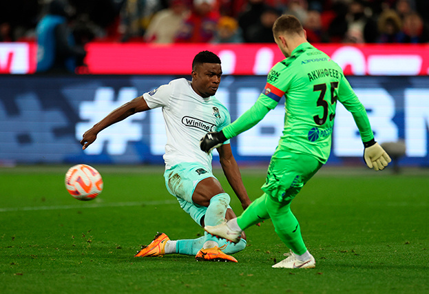    Джон Кордоба и Игорь Акинфеев.Александр Федоров