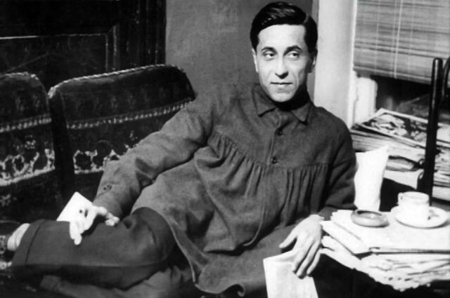    Жизнь писателя была полна трагических событий.