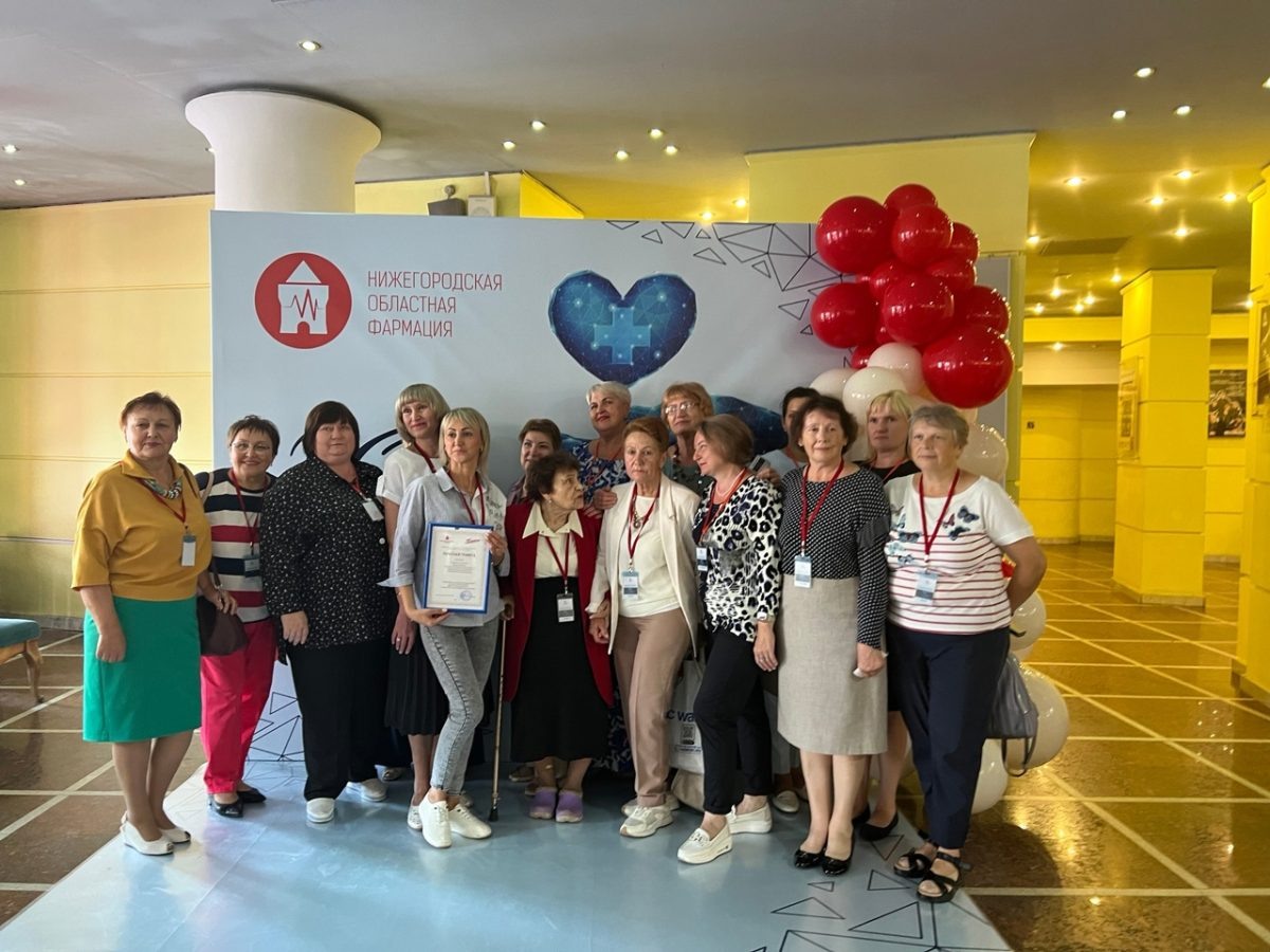    В театре «Комедiя» чествовали заслуженных работников и передовиков отрасли