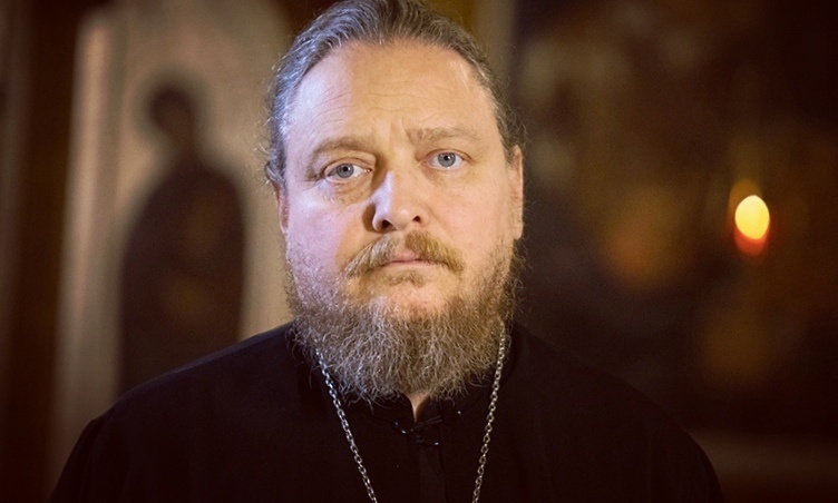 Фёдор Бородин — протоиерей, настоятель московского храма св. Косьмы и Дамиана на Маросейке, публицист, писатель, общественный деятель, отец восьмерых детей.