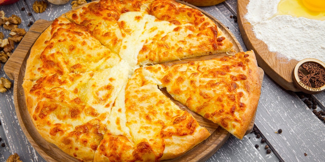 Это самые вкусные хачапури: рецепт хачапури по-мегрельски на сковороде и в духовке