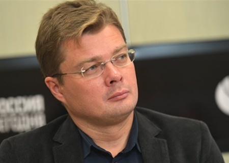    «Не стреляй, убери автомат». В Москве политолога Семченко задержала полиция, которую он вызвал сам из-за вымогательства с предпринимателя