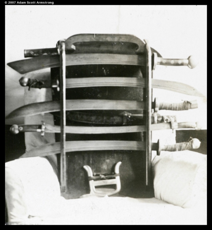 Конфискованное оружие. Управление муниципальной полиции Шанхая, 1925 год. Бристольский университет, Исторические фотографии Китая.