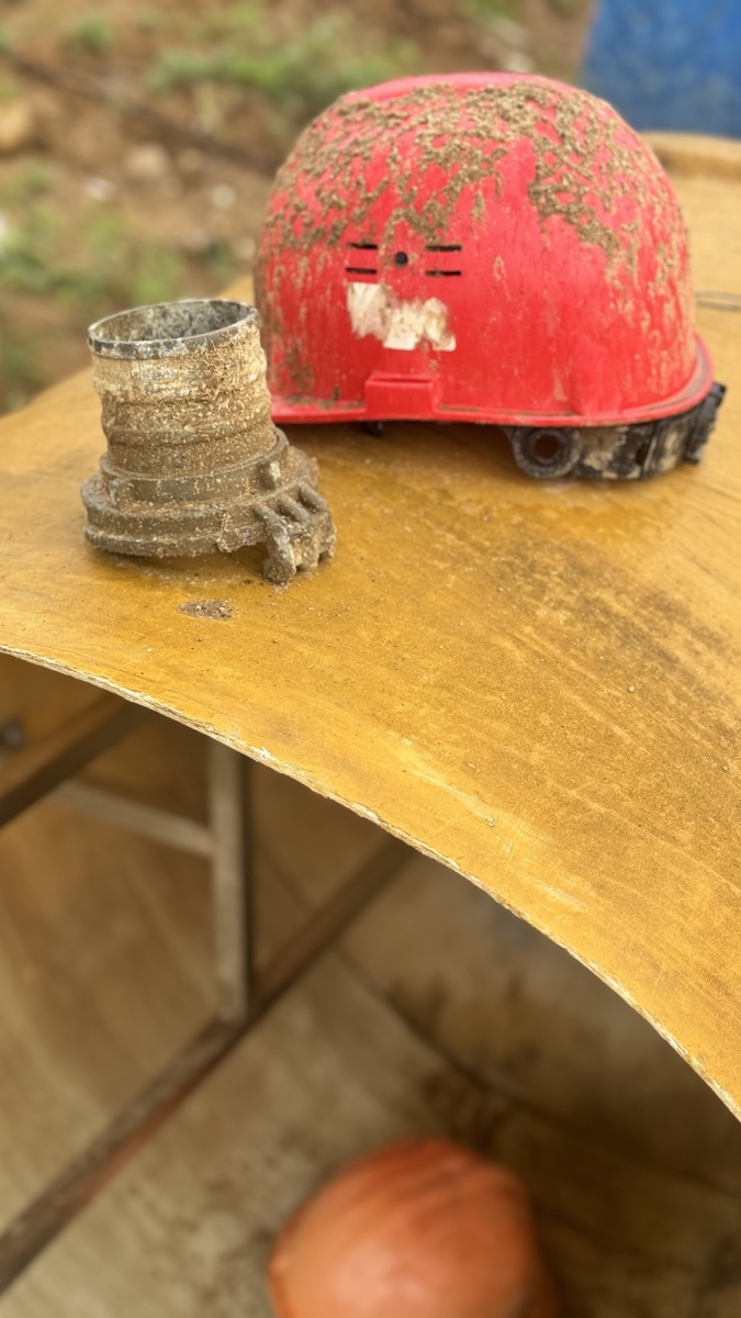 Ремонт резервуаров из стеклопластика. Гидроиизоляция стеклопластиком. Футеровка стеклопластиком.