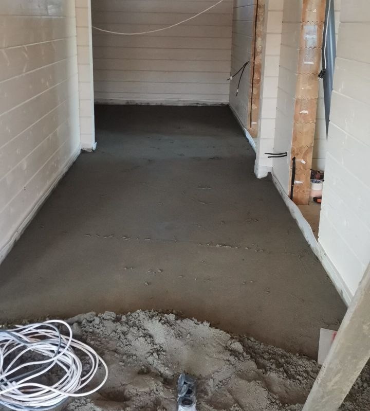 Полусухая стяжка пола с фиброволокном в Московской области