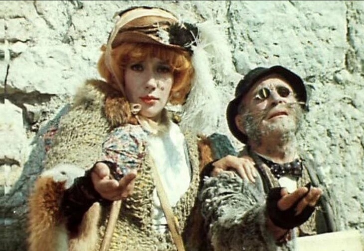 Елена Санаева и Ролан Быков в фильме "Приключения Буратино" 