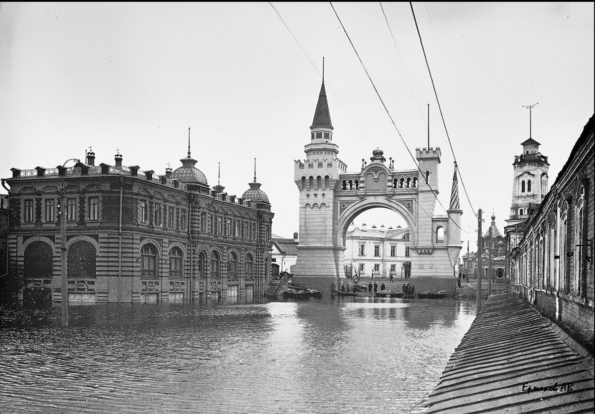 Триумфальная арка в Нижнем Новгороде. XIX век