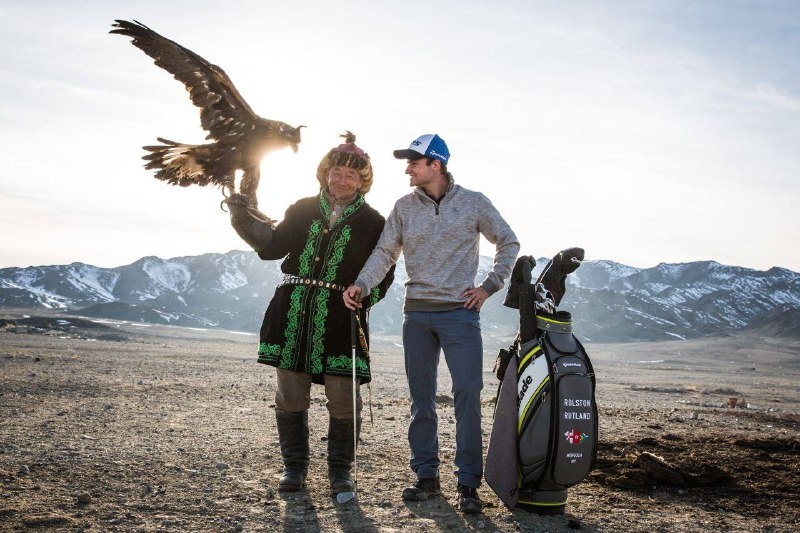 Фото: The Longest Hole: Golfing Across Mongolia.