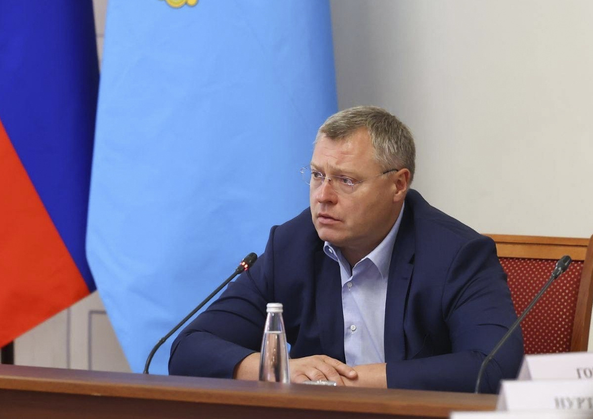    У губернатора Астраханской области проблем нет, а у региона есть