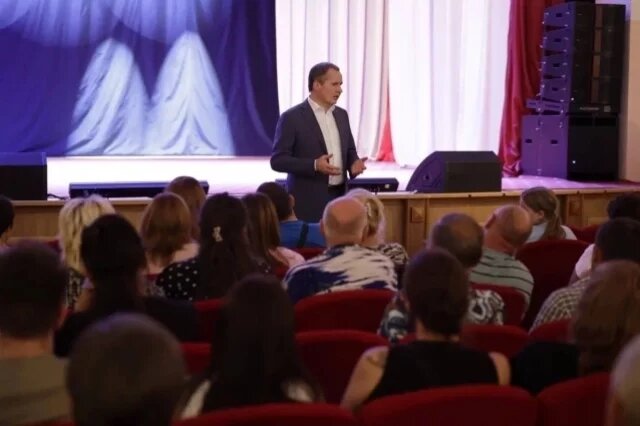    Как продолжают помогать пострадавшим от обстрелов ВСУ белгородцам?