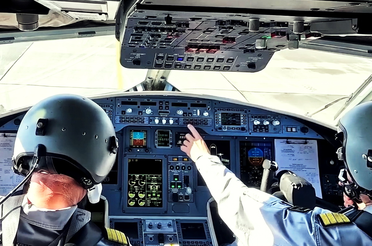 Ил-114-300